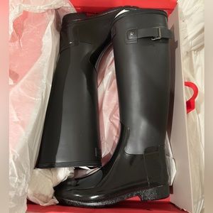 Hunter Refined Tall Gloss Duo Black Rainboot - Size Women’s 7